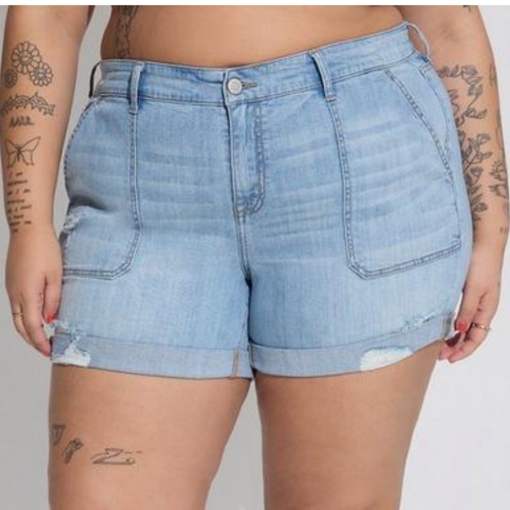 Torrid Distressed Vintage Stretch Mid-Rise Short